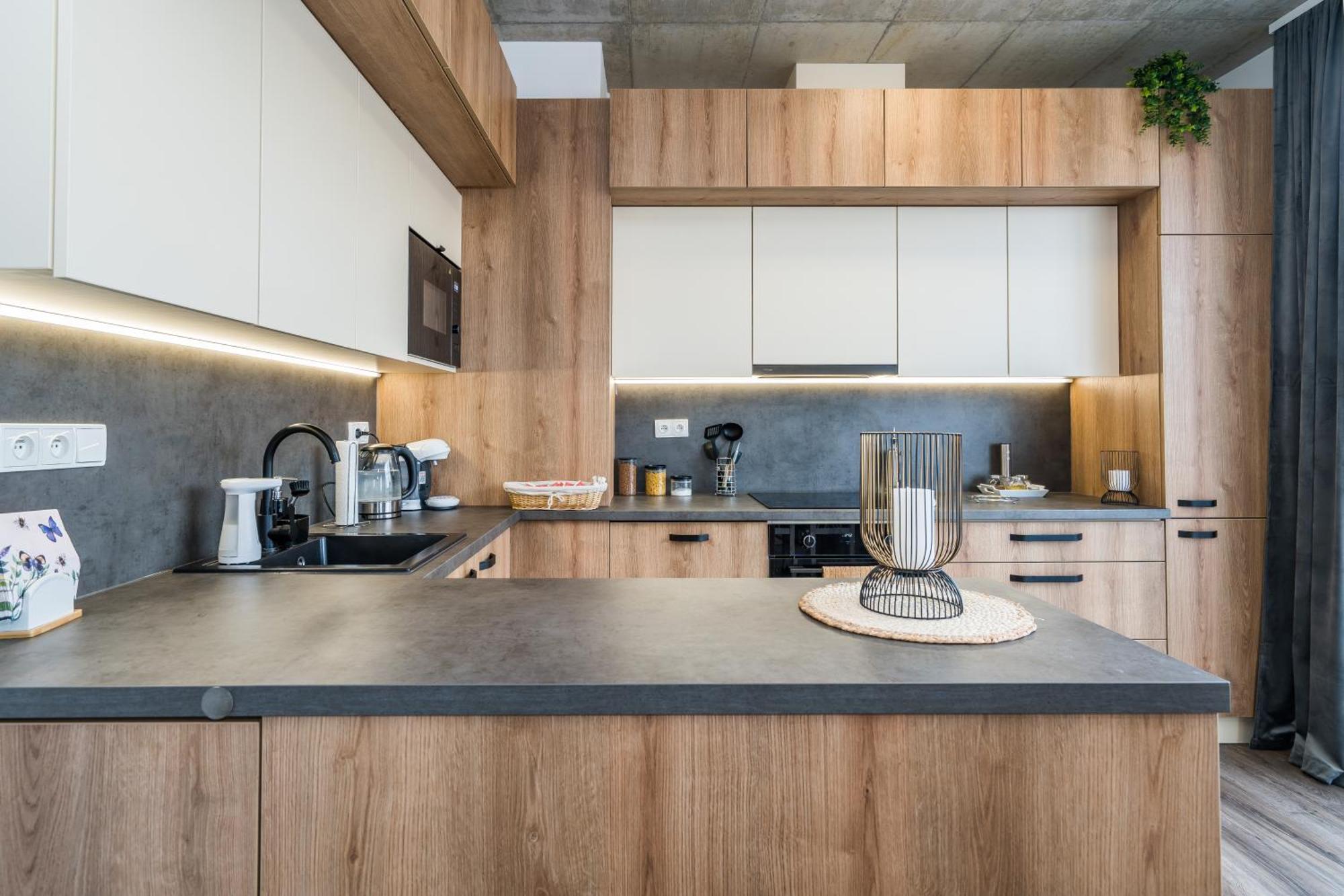 Perla Hradce 401 Apartment Hradec Kralove Bagian luar foto