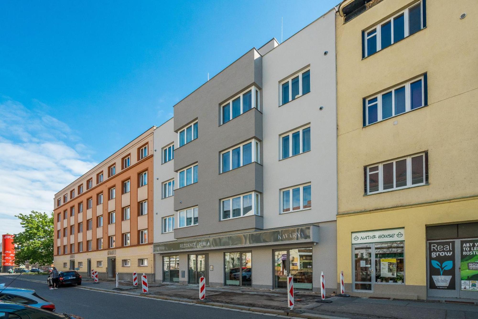 Perla Hradce 401 Apartment Hradec Kralove Bagian luar foto