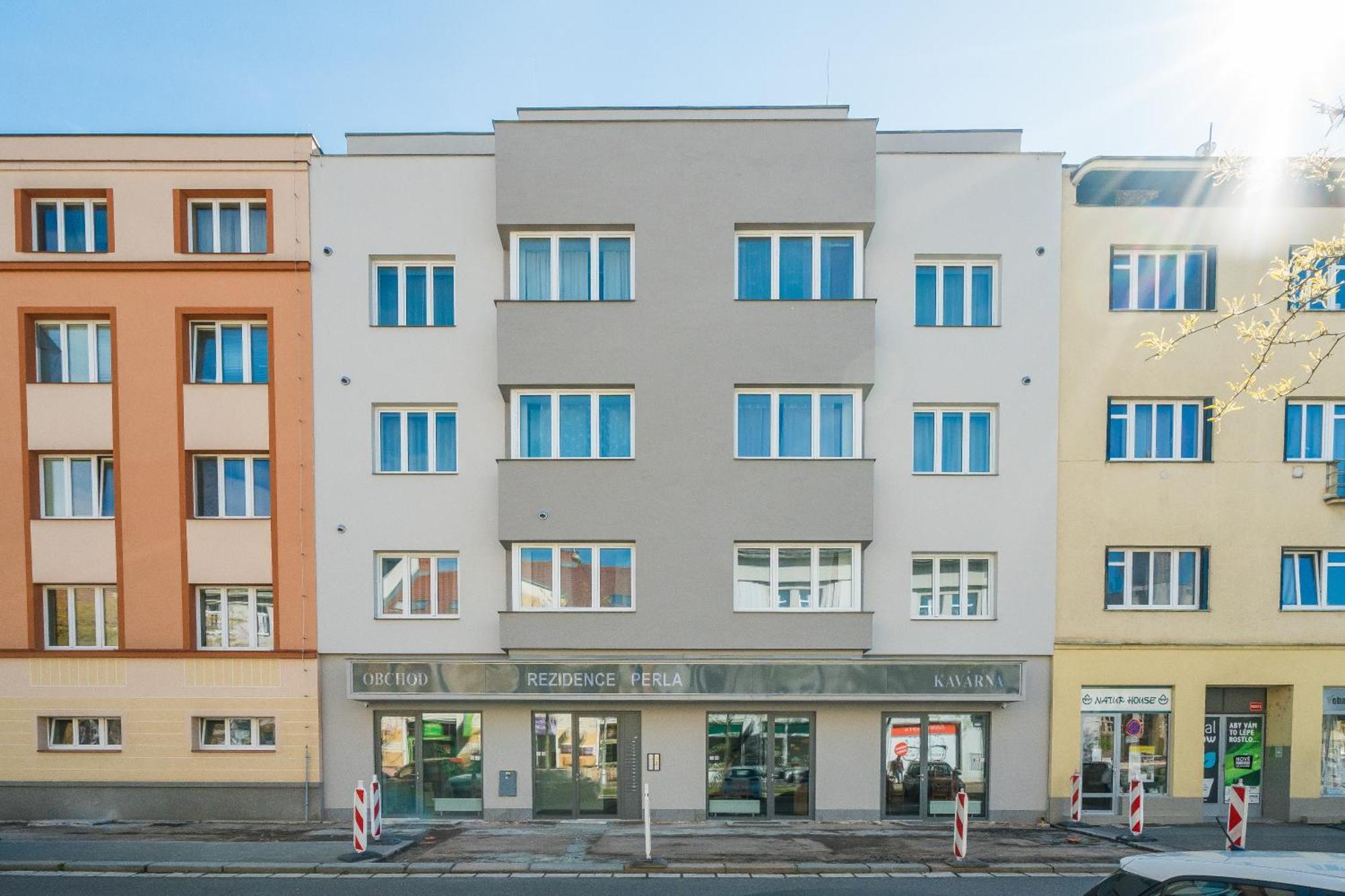 Perla Hradce 401 Apartment Hradec Kralove Bagian luar foto