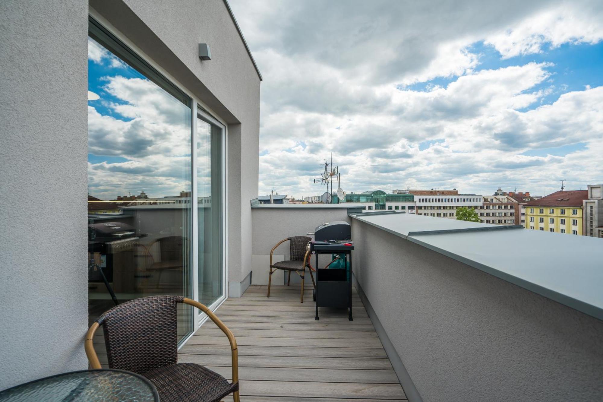 Perla Hradce 401 Apartment Hradec Kralove Bagian luar foto