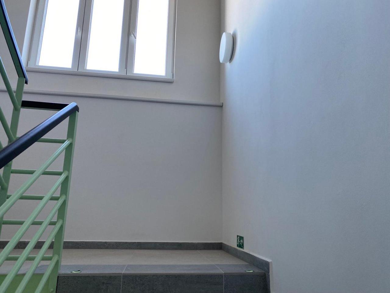 Perla Hradce 401 Apartment Hradec Kralove Bagian luar foto