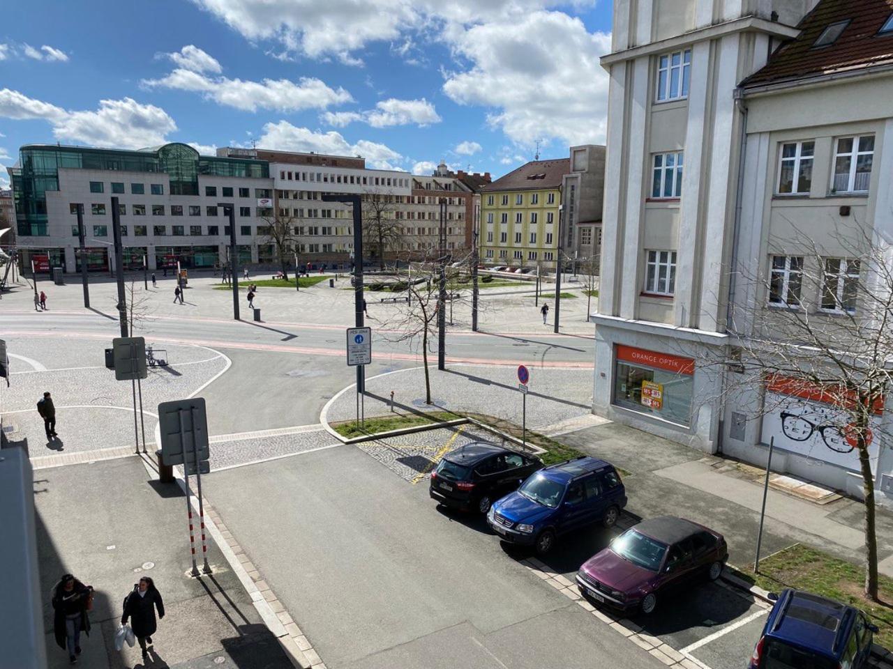 Perla Hradce 401 Apartment Hradec Kralove Bagian luar foto